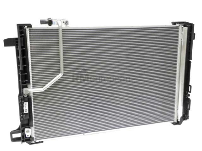 Mercedes A/C Condenser Denso 2045000654