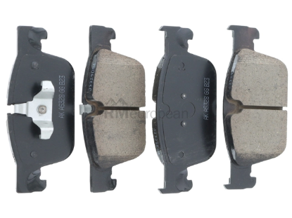 Volvo Brake Pad Set Akebono Euro 32373174