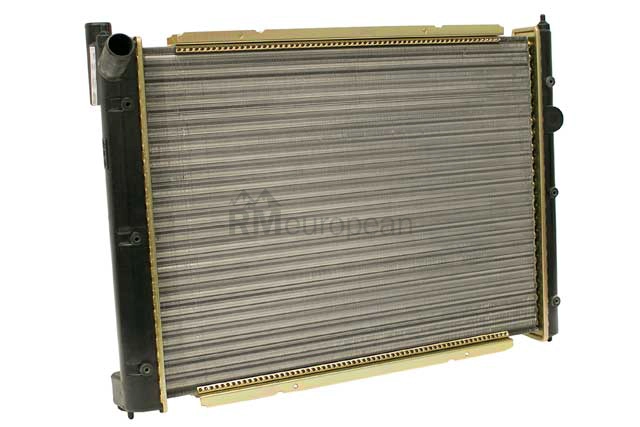 VW-Audi Radiator Nissens 068121253E