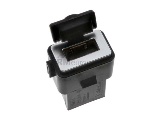 Volvo USB Connection Genuine Volvo 30775252