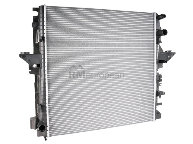 Land Rover Radiator Britpart LR015560