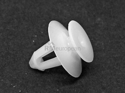 Mercedes Fastener Clip O.E.M. 0119887678
