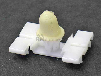 BMW Moulding Clip O.E.M. 51131960054