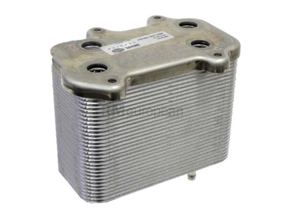 Porsche Engine Oil Cooler Mahle Behr 99710702502