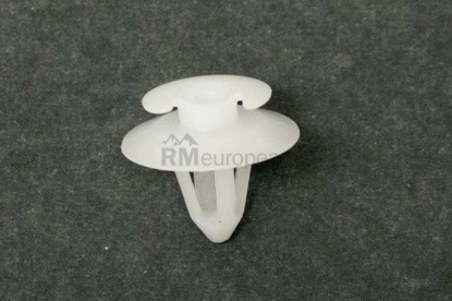 Mercedes Fastener Clip O.E.M. 0039884178