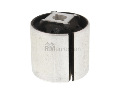 BMW Subframe Mount Vaico 33316792513