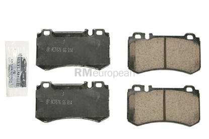 Mercedes Brake Pad Set Akebono Euro 0044204920