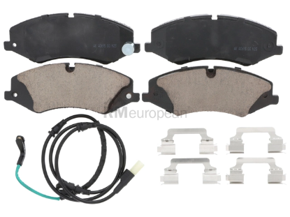 Land Rover Brake Pad Set Akebono Euro 614123463