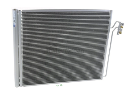 Land Rover A/C Condenser Nissens LR010843