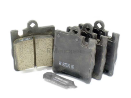Mercedes Brake Pad Set Akebono Euro 003420282041