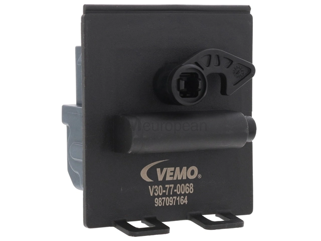 Mercedes Fuel Door Actuator Vemo 0008207703