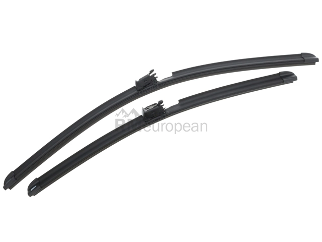 Mercedes Wiper Blade Set Valeo 2318200945